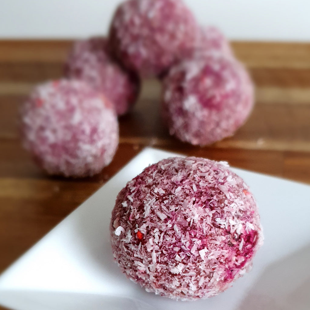 Raw rasp beet energy balls Rawliciousnz